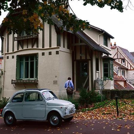 Fab Rempart Les Maisons Fabuleuses * Senlis (Oise)